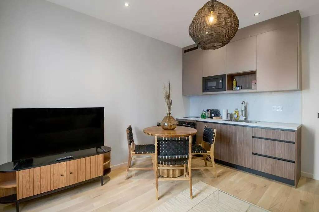 Apartment 12.Appart 4Pers#1 Bedroom #Pere Lachaise #Nation Paris France
